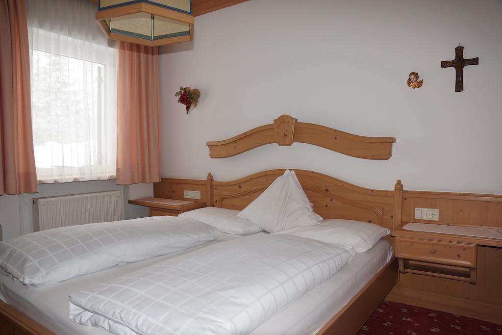 Hotel Mooserhof Sexten Quarto foto