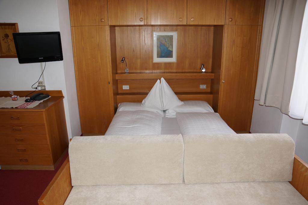 Hotel Mooserhof Sexten Quarto foto